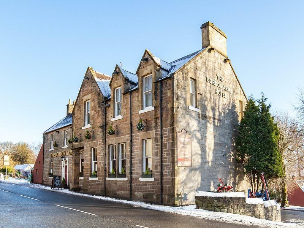 The Gordon Arms Hotel West Linton Esterno foto